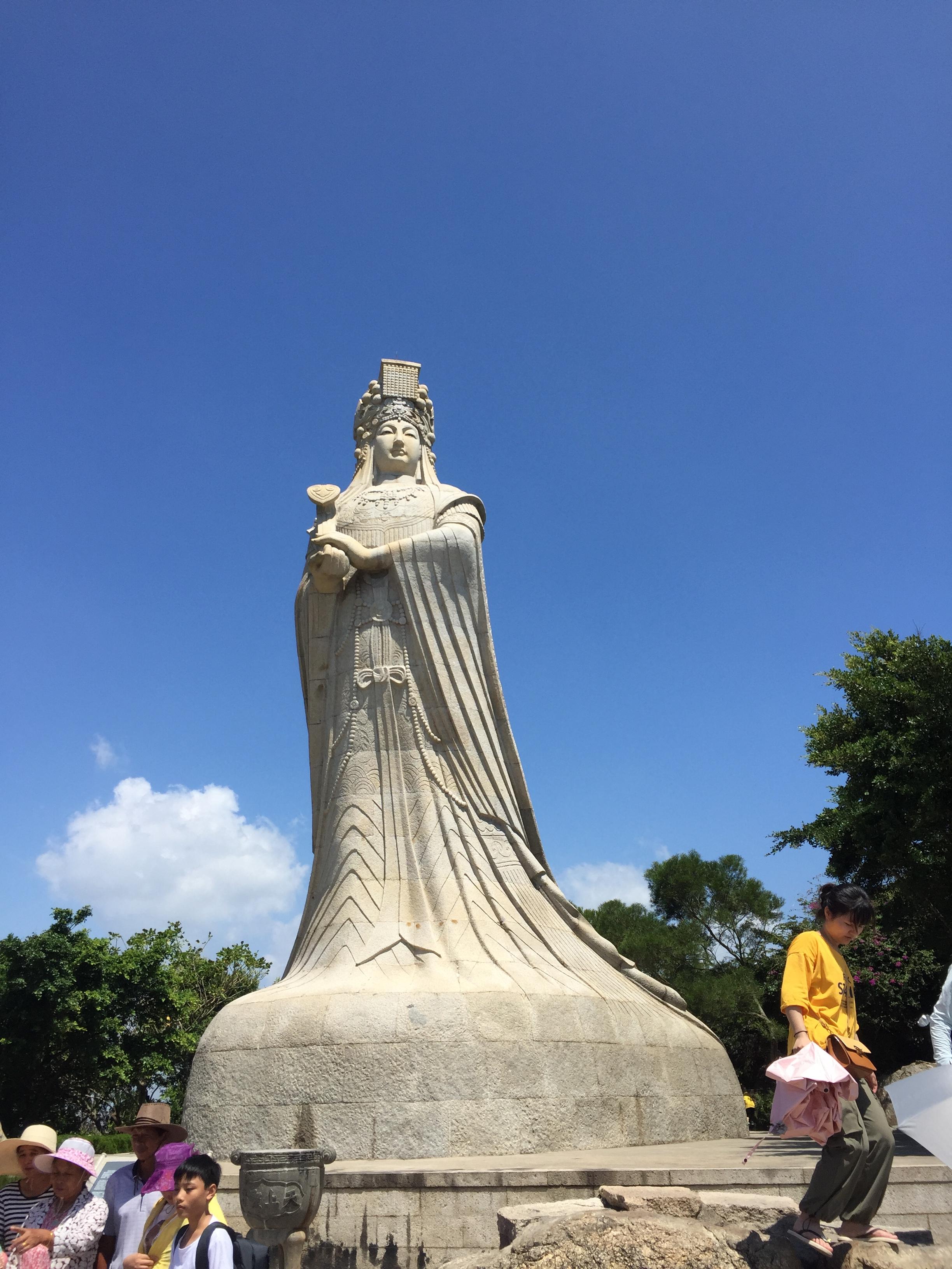 石雕妈祖手中拿着的吉祥宝物是什么? - 知乎