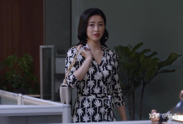 精英律师中栗娜的60多套职场穿搭真美