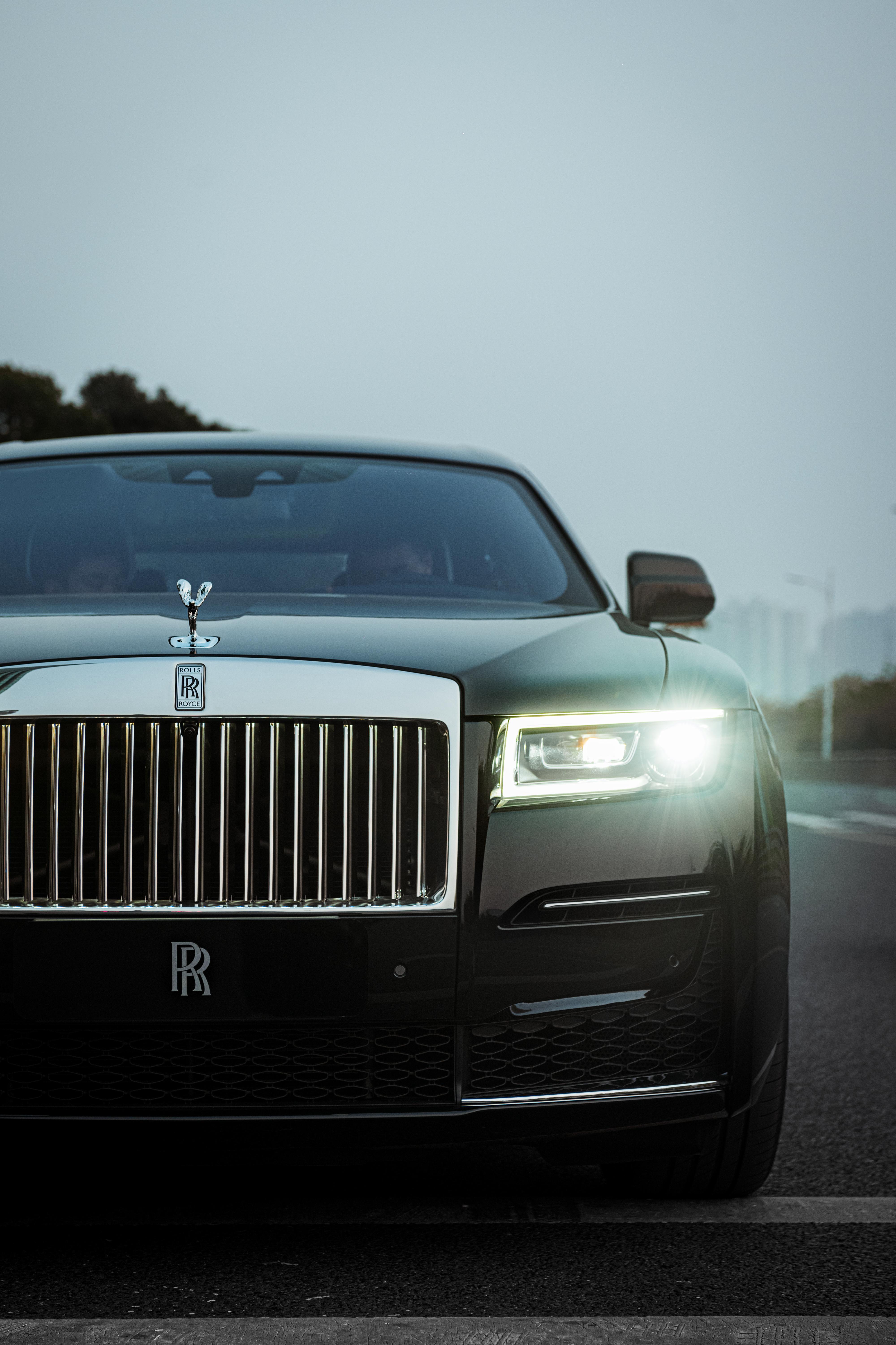 更趋近完美的顶级豪华车试驾全新劳斯莱斯古思特