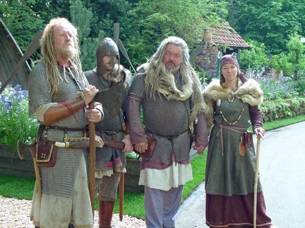 就比如挪威和丹麦的国王征服和占领的英格兰,但是后来瑞典的海盗依然