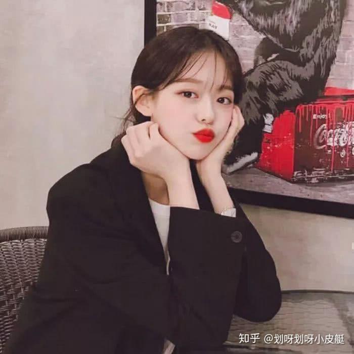 经常换微信头像的女生是什么心态