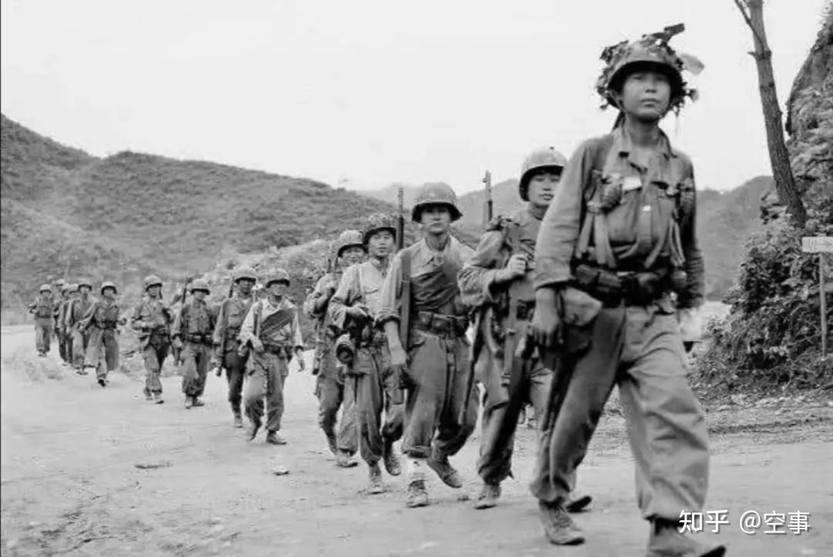 解放军50军:汉江阻击战死守阵地,血染汉江!