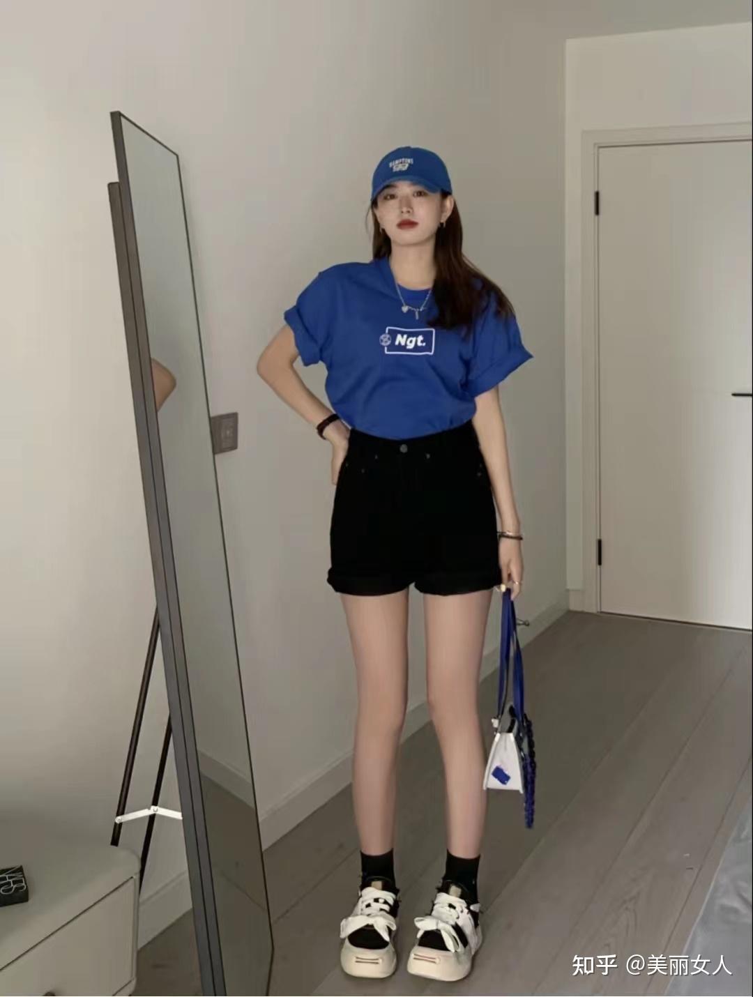 短裤搭配什么上衣好看的图片 - 知乎
