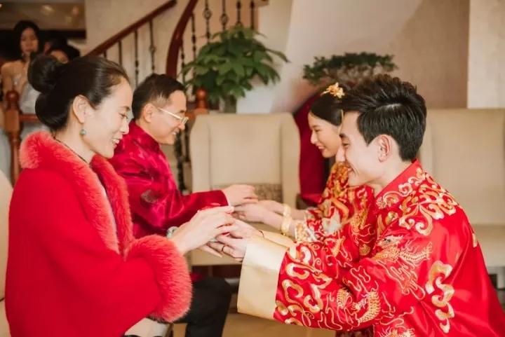 結婚敬茶,改口的講究居然那麼多?差點就做錯了!