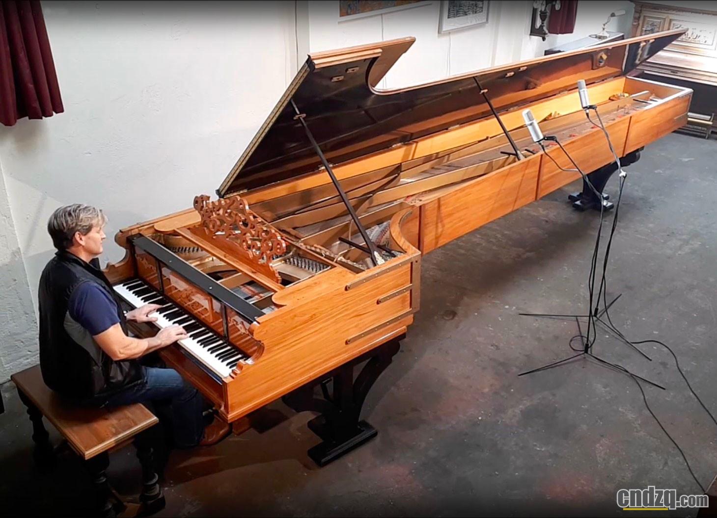 世界上最大的钢琴之一challen giant复活了 - 知乎