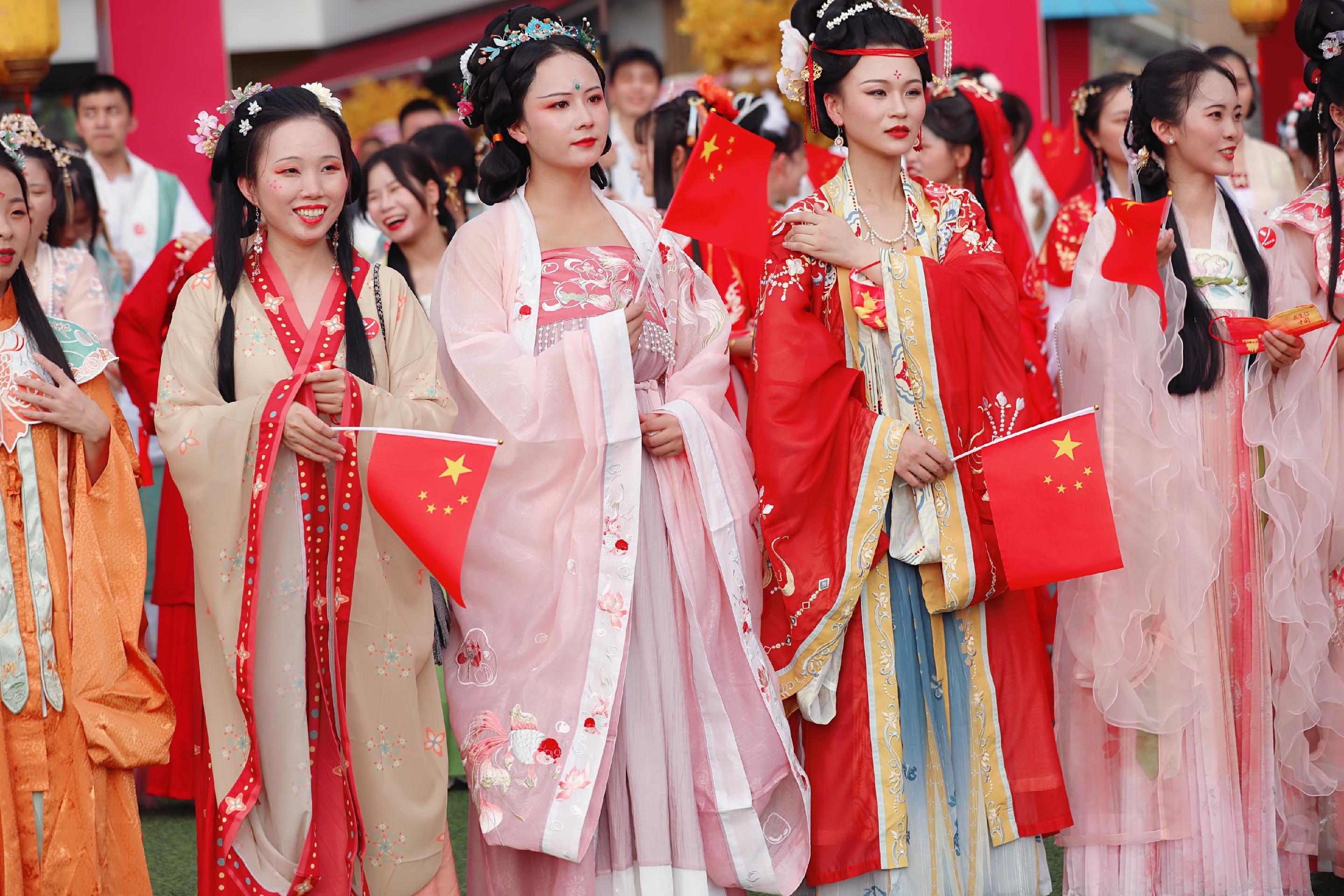 国风崛起后在东莞可以怎样体验汉服之美