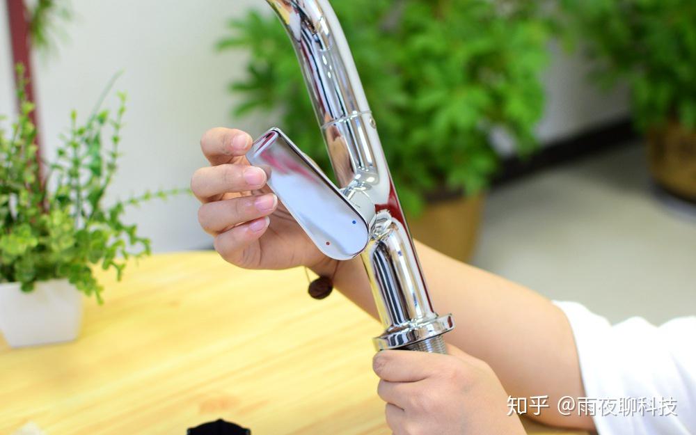 一键止水,无铅陶芯,小米有品大白水龙头:用心了