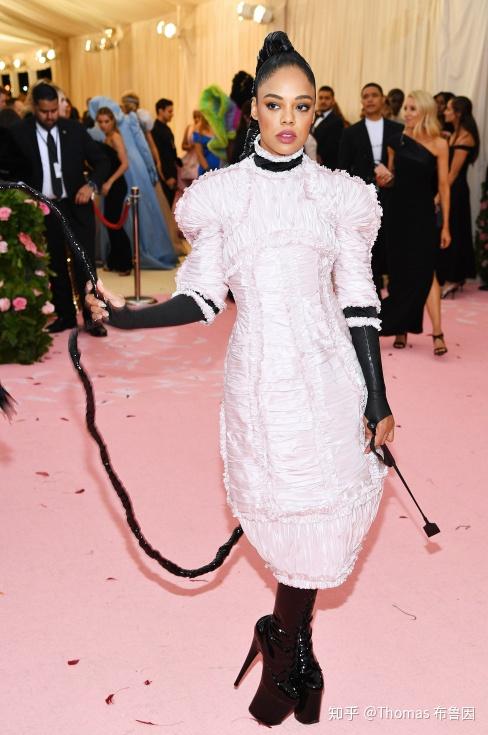 metgala来看坎普风格争奇斗艳