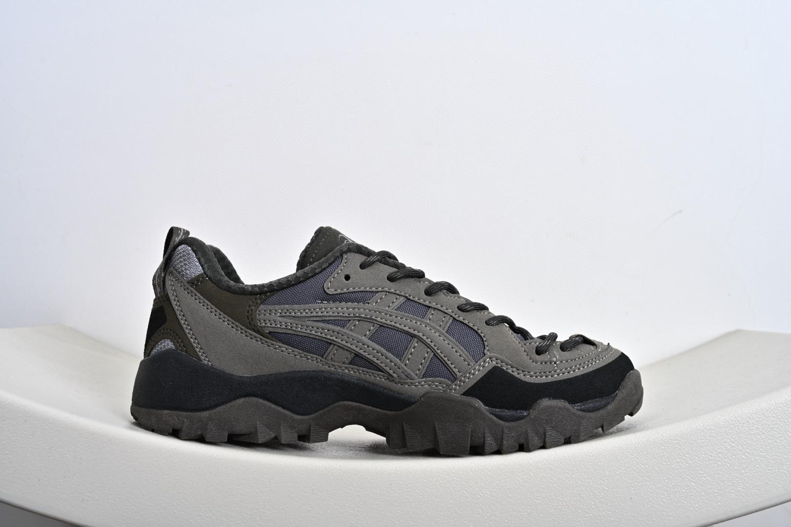 亚瑟士 Asics GEL Pickax 复古先锋拼接机能户外跑步鞋 - 知乎