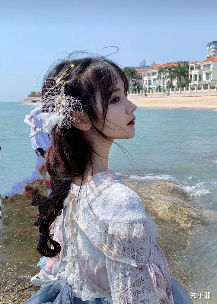 你见过最漂亮的女生长什么样