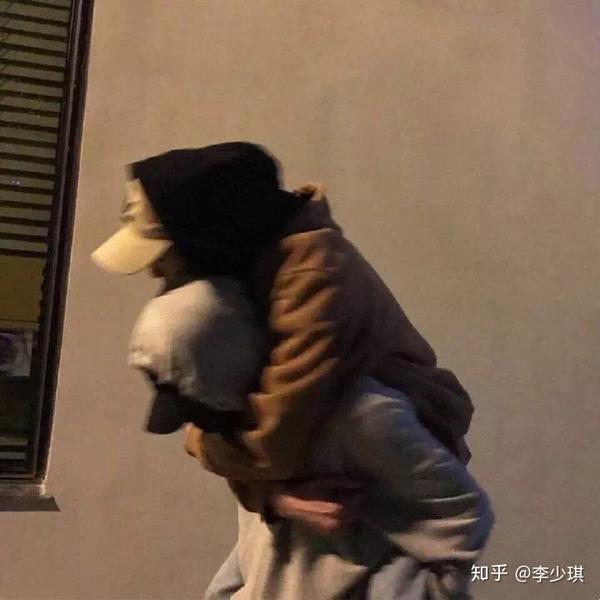 文案高质量加配图伤感(高质量文案与配图伤感)