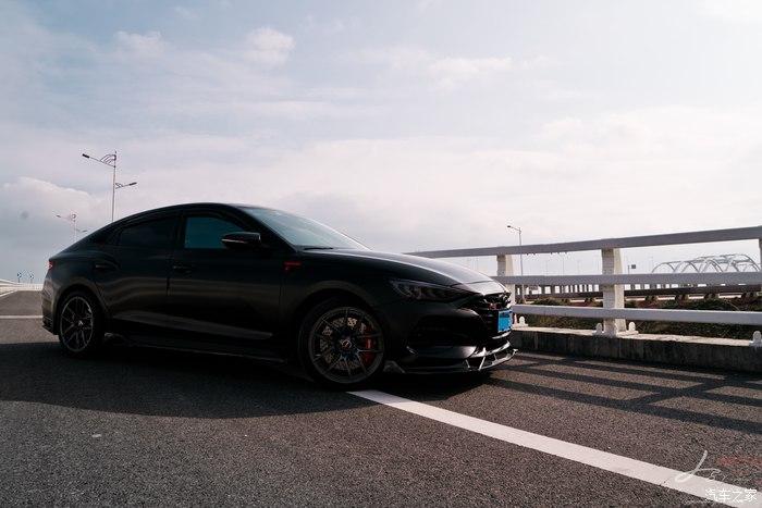 日复一日黑武士菲斯塔修炼完成霸气出厂特效