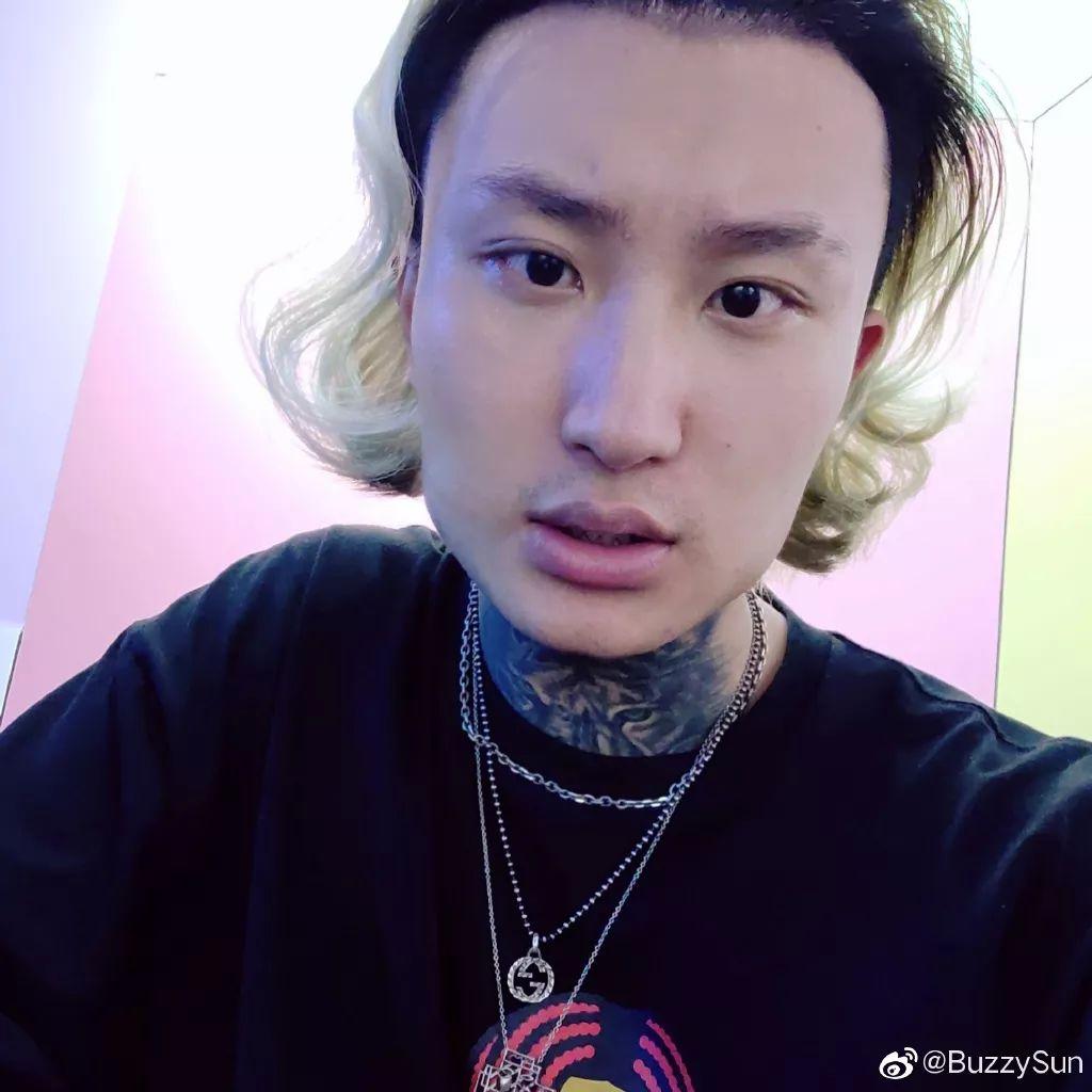 buzzy手里握有的两大武器,如今可能都要慢慢丢掉了