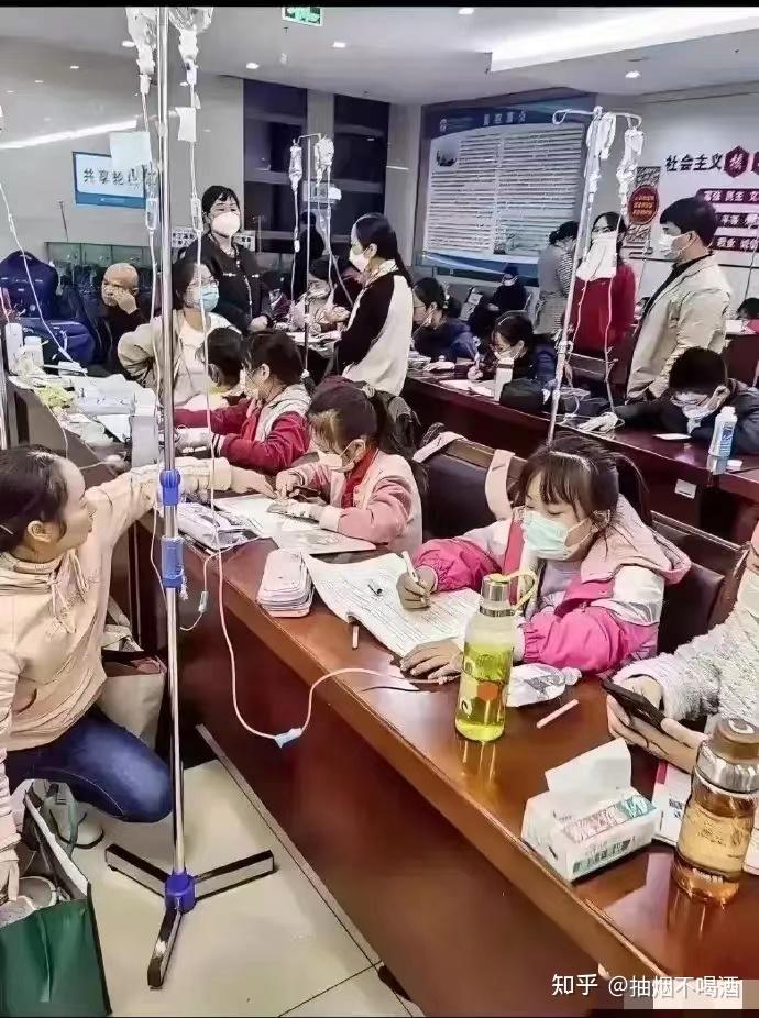 黑色幽默关爱你打吊瓶就可以不写作业了