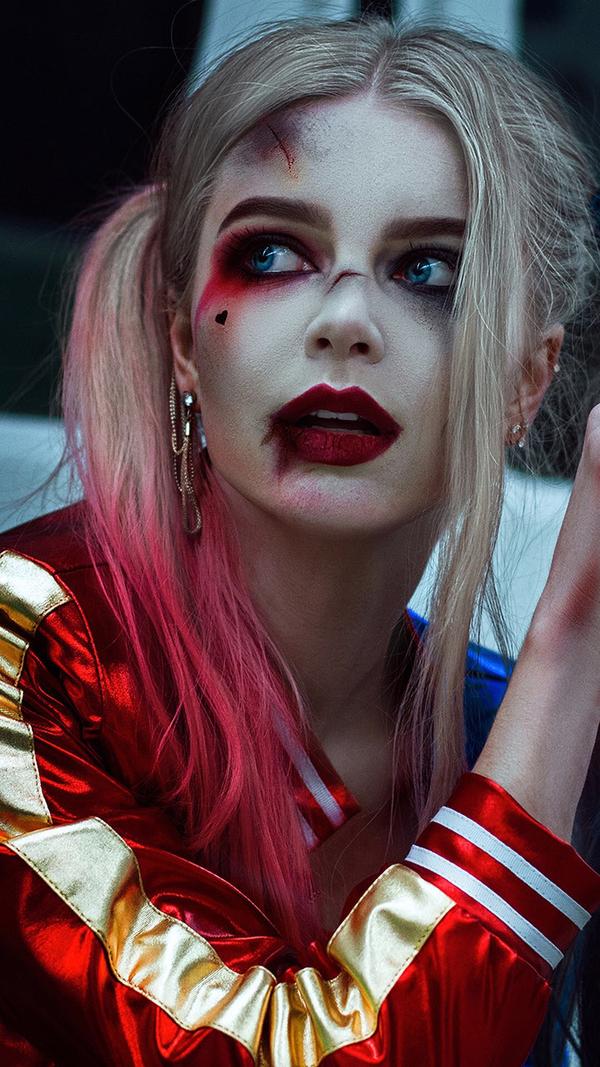 老爷的婚礼轰轰烈烈搞了好多期,结果猫女溜了.