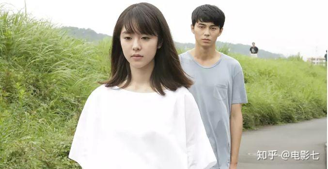 烂俗的三角恋拍成了年度十佳只有成年人才能看懂