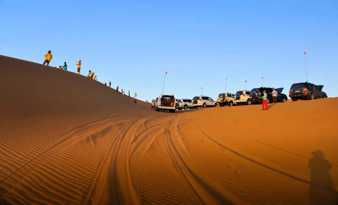巴丹吉林,平山湖大峡谷,北山扎龙沟,麦积山石窟8日自驾之旅