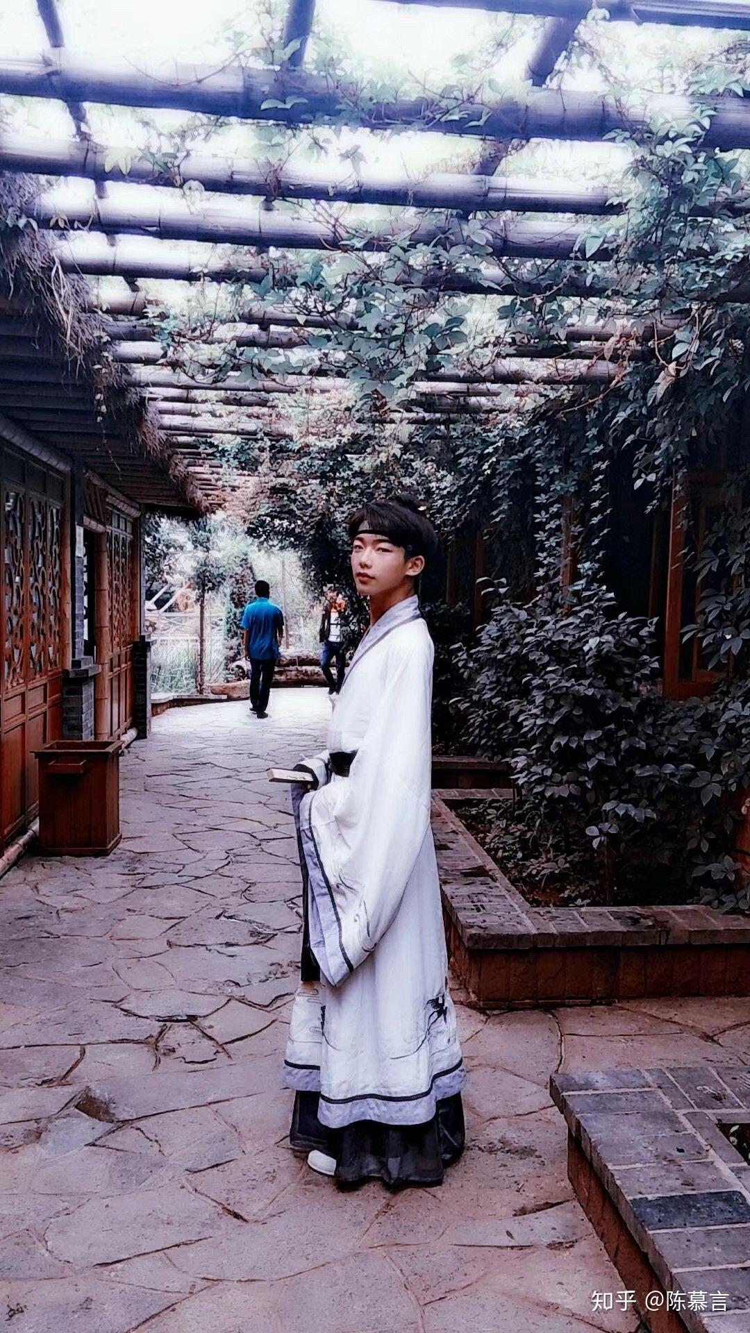 有什么汉服适合男生日常穿