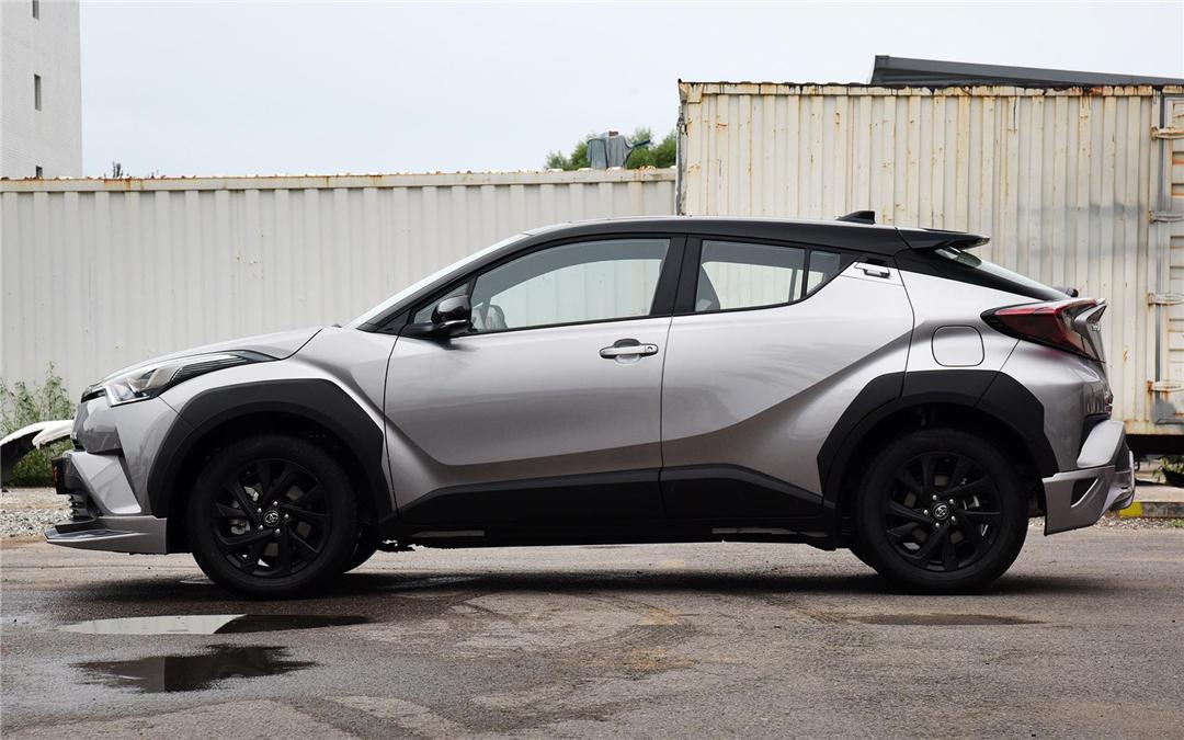 颜值再加分丰田奕泽izoa奕驰sport一步到位