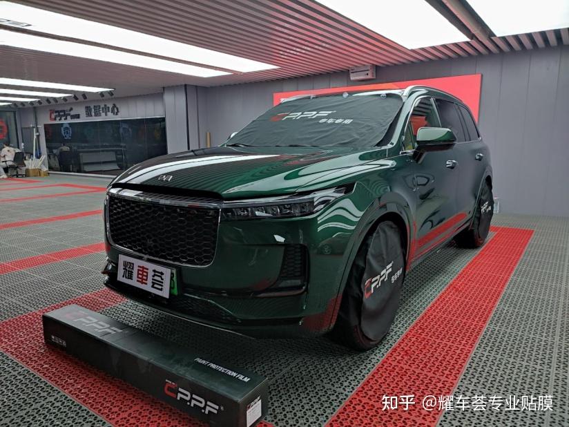 墨绿色理想one全车装贴隐形车衣满满的英伦气息