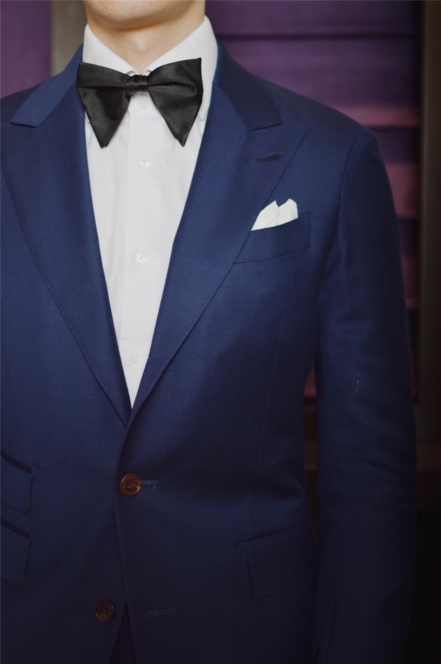 怎么把海军蓝西装穿去工作婚礼休闲三种场合