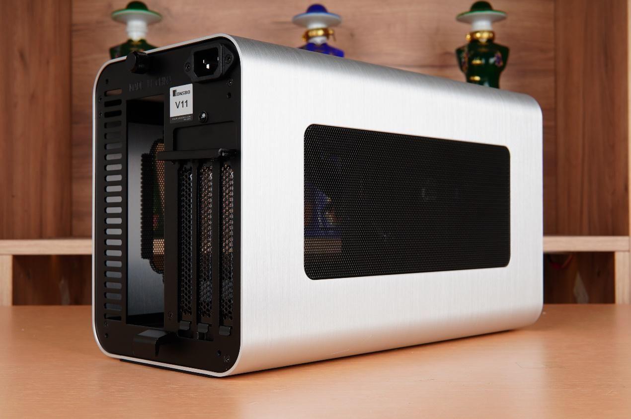 优雅永不过时乔思伯v11itx机箱装机散热评测