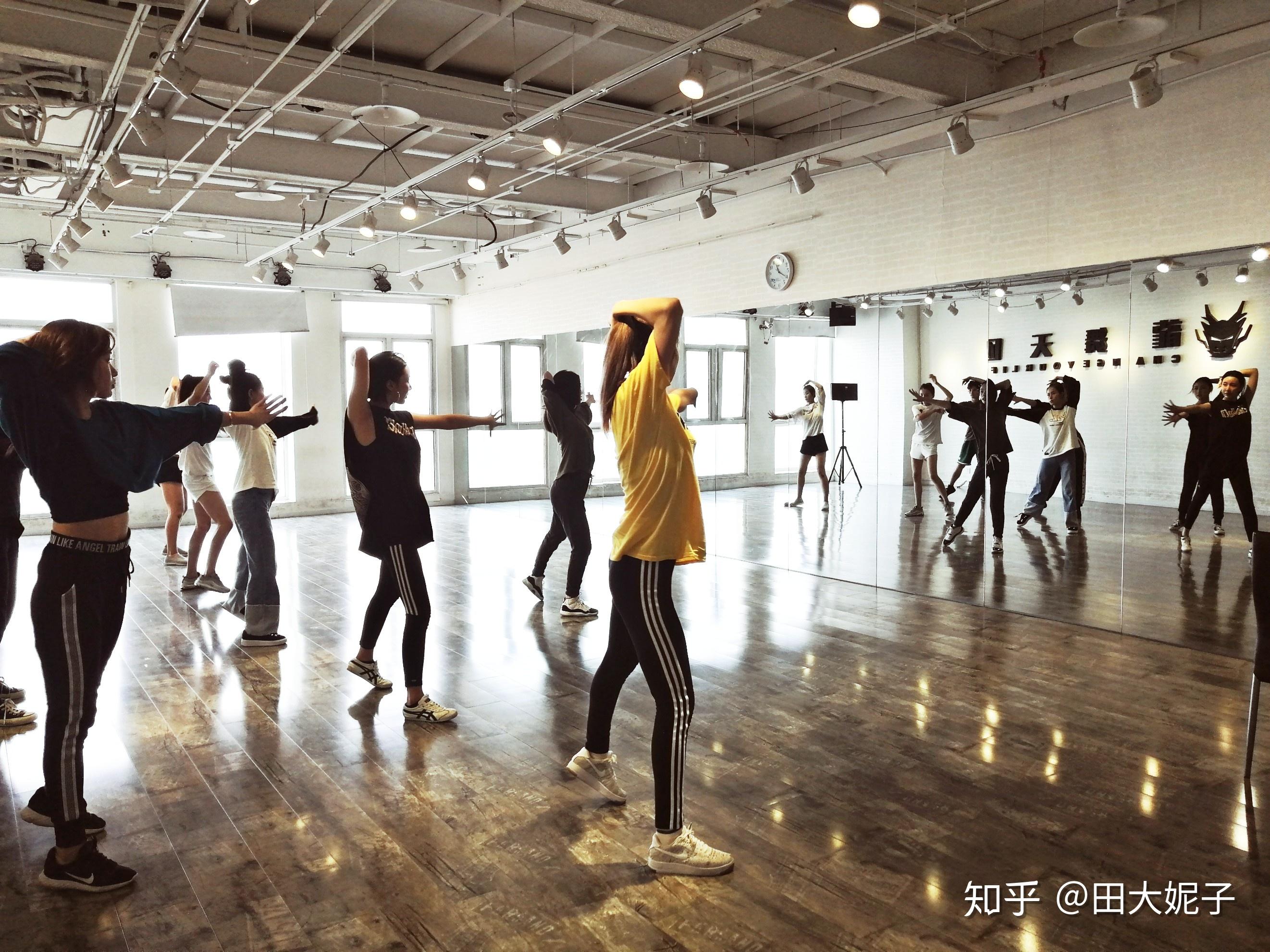 艺尚 福田成人舞蹈教练学校 爵士舞小丹-舞蹈视频-搜狐视频