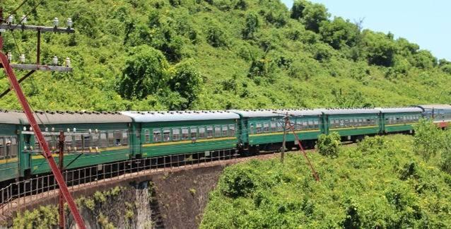 中國民謠為何沒落看完周雲蓬的綠皮火車一切都明白了