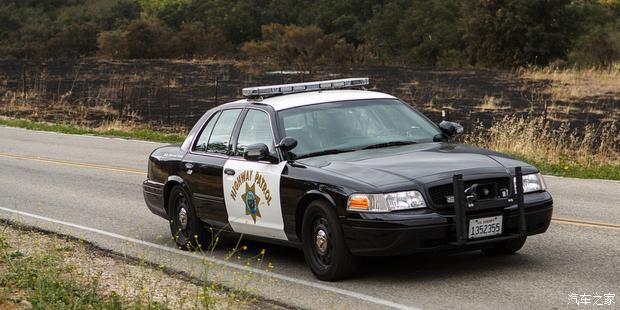 美国加州高速巡警crown victoria退役 - 知乎