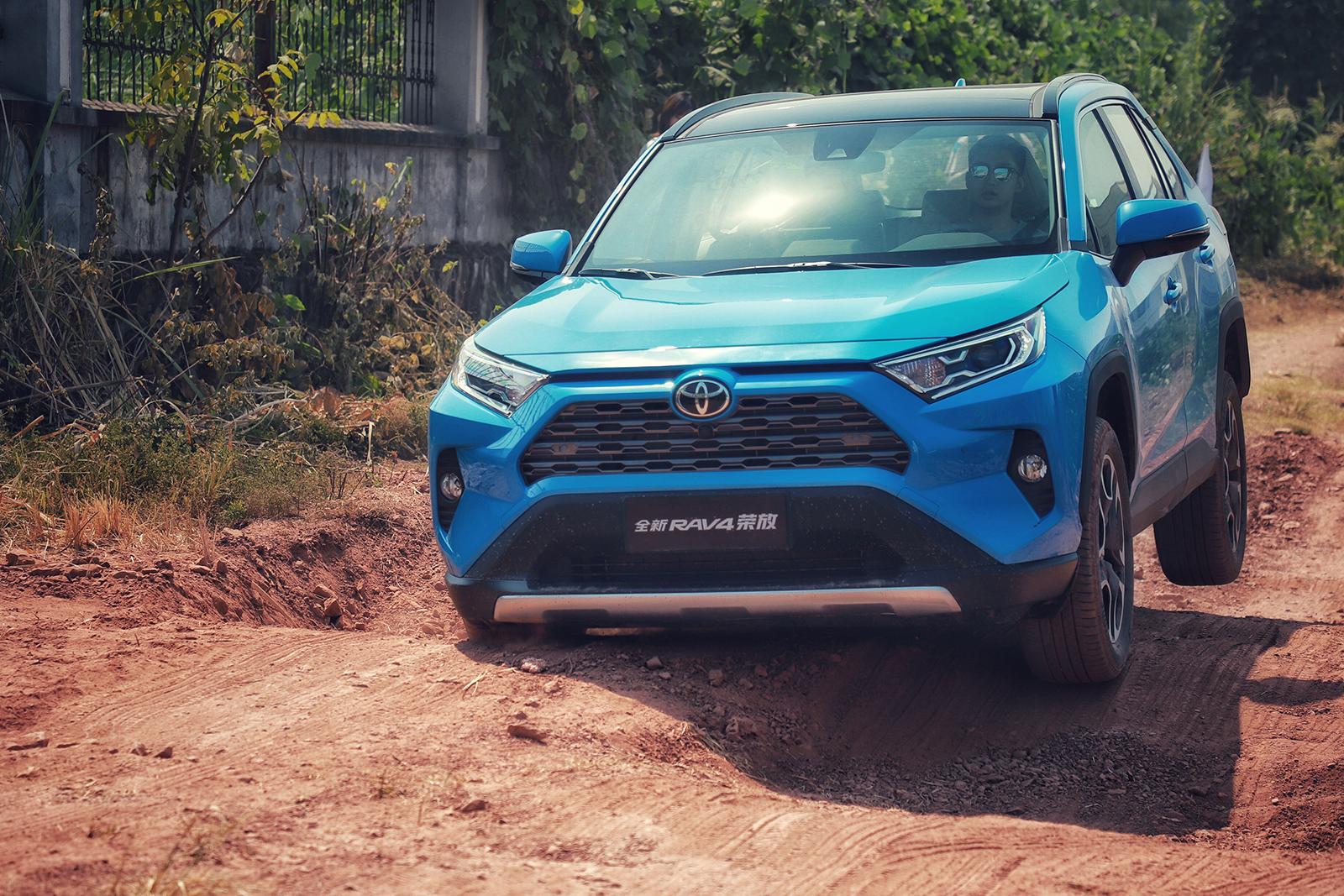 场地试驾全新rav4荣放是一种怎样的体验