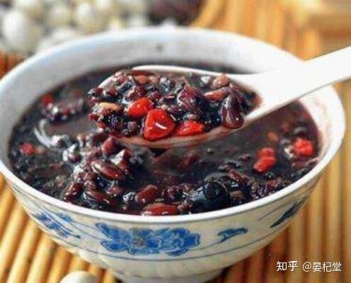 春季补气枸杞黑豆粥