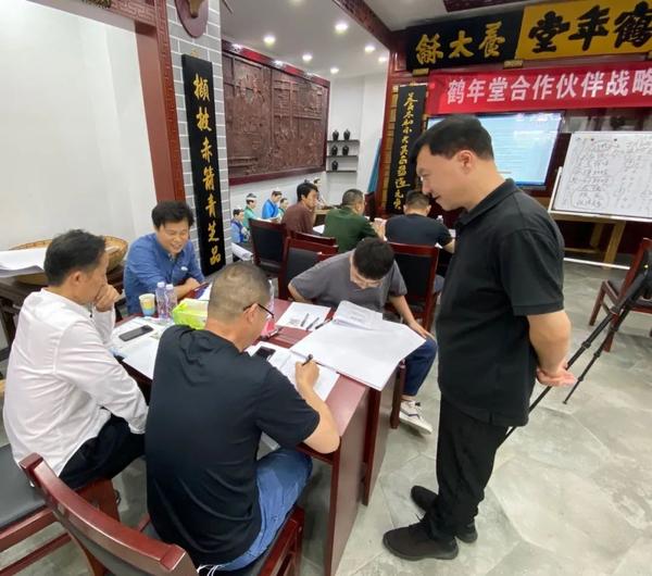 销售培训会主题_春季4月份销售主题_销售培训会主题