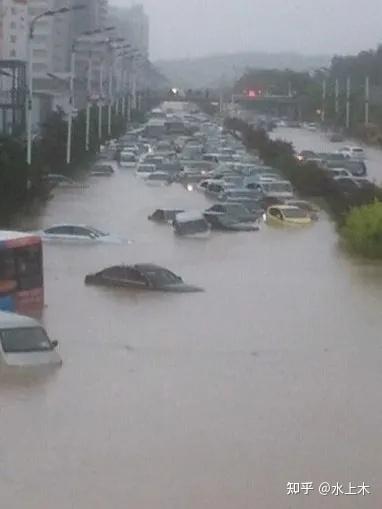 加油河南,加油郑州,恶劣天气下环境威胁里自救指南插图11 加油河南,加油郑州,恶劣天气下环境威胁里自救指南插图11