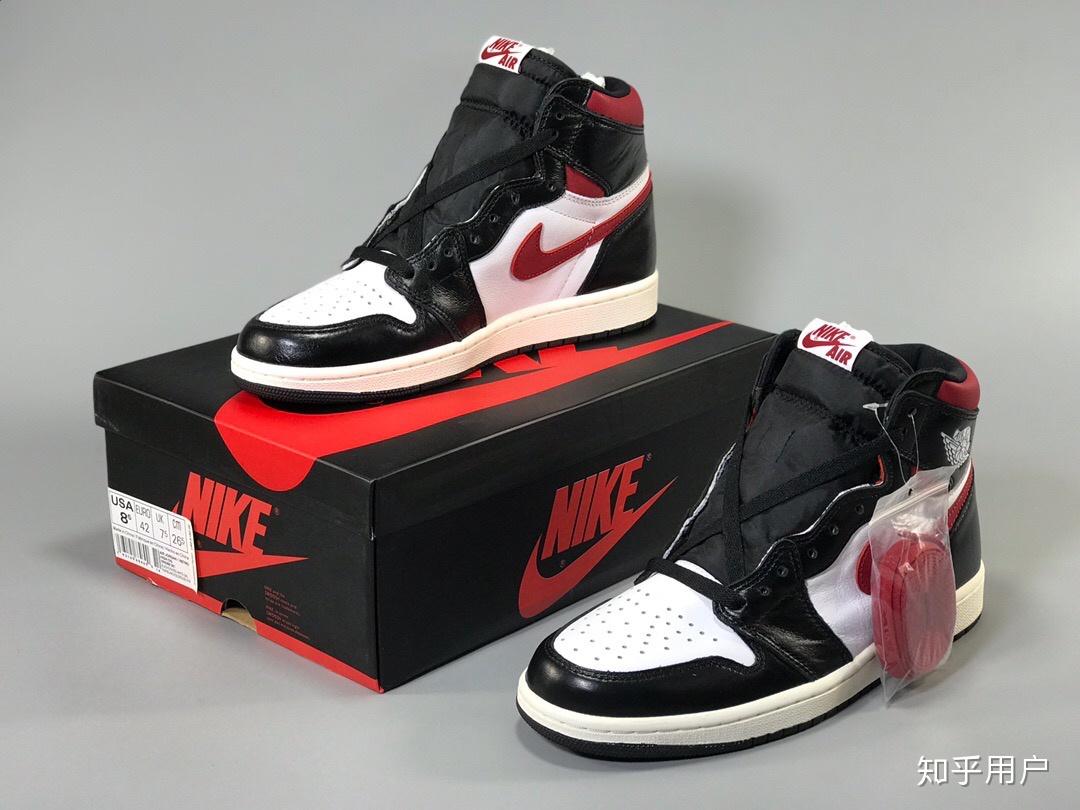 aj1 black satin