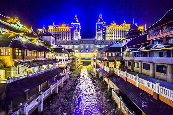 告庄西双景傣泰皇家亲水度假酒店一踏入酒店仿佛进入了气派高雅的傣泰