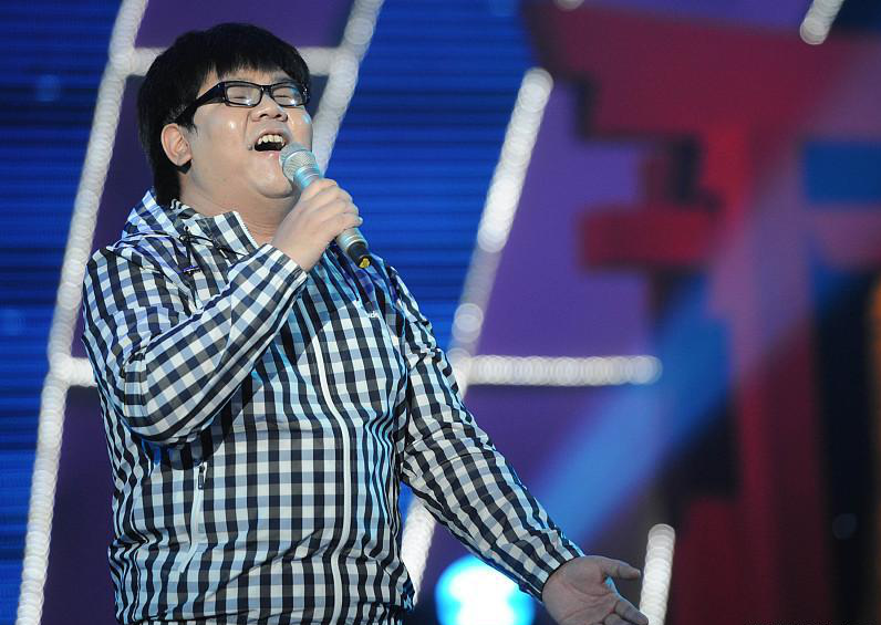 盲人杨光从迅速爆红到无人问津曾被节目导演大骂滚出去他到底经历了