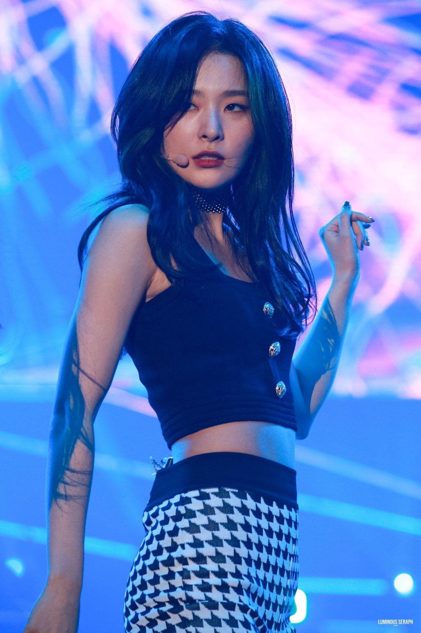 为什么总感觉朴智旻喜欢姜涩琪