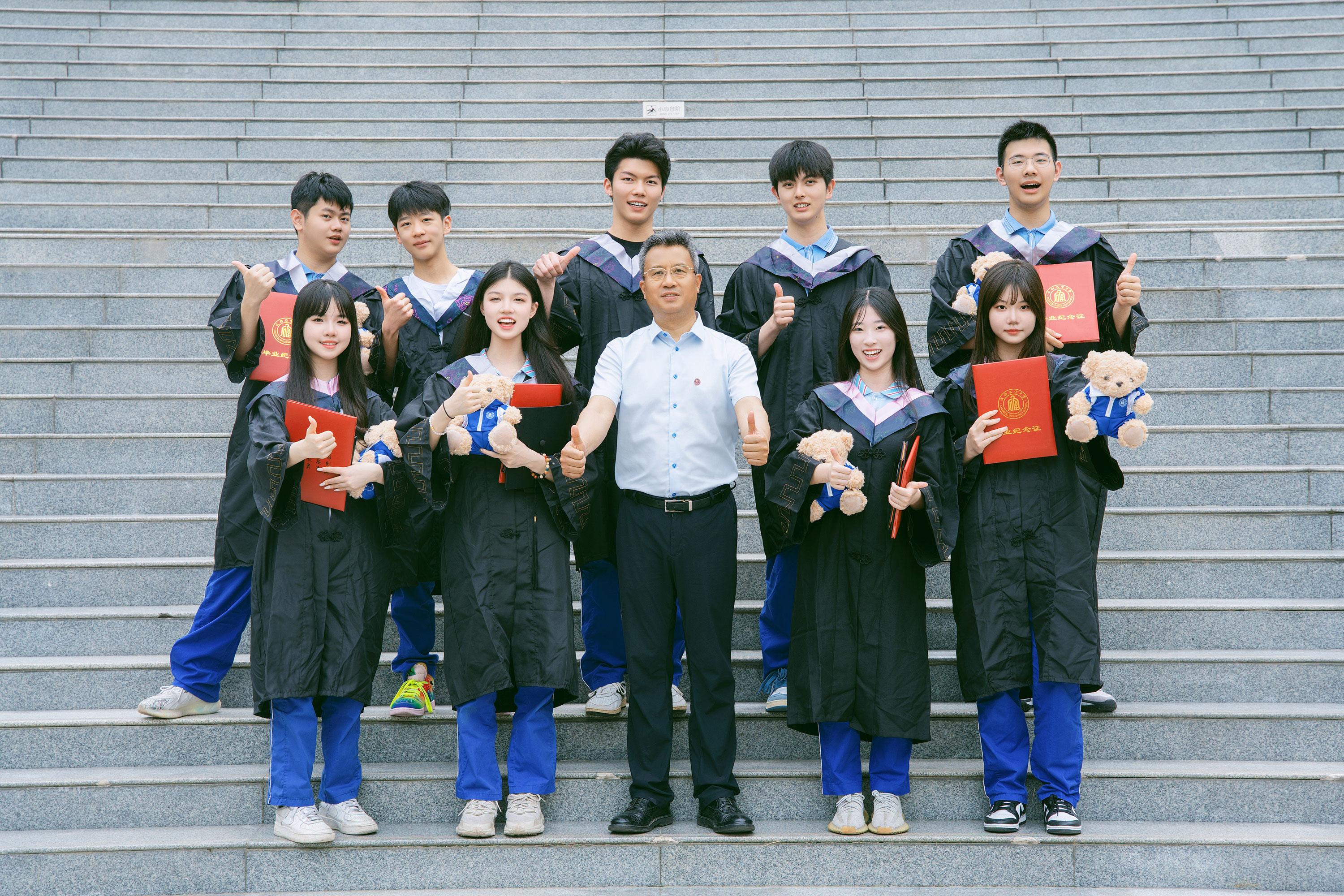 活动回顾金天成都石室中学北湖校区ap课程高2023届毕业典礼