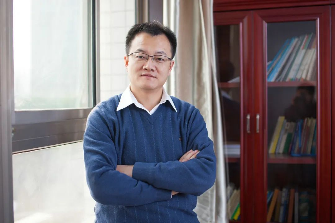 量子精密测量领军人物杜江峰院士履新浙大校长