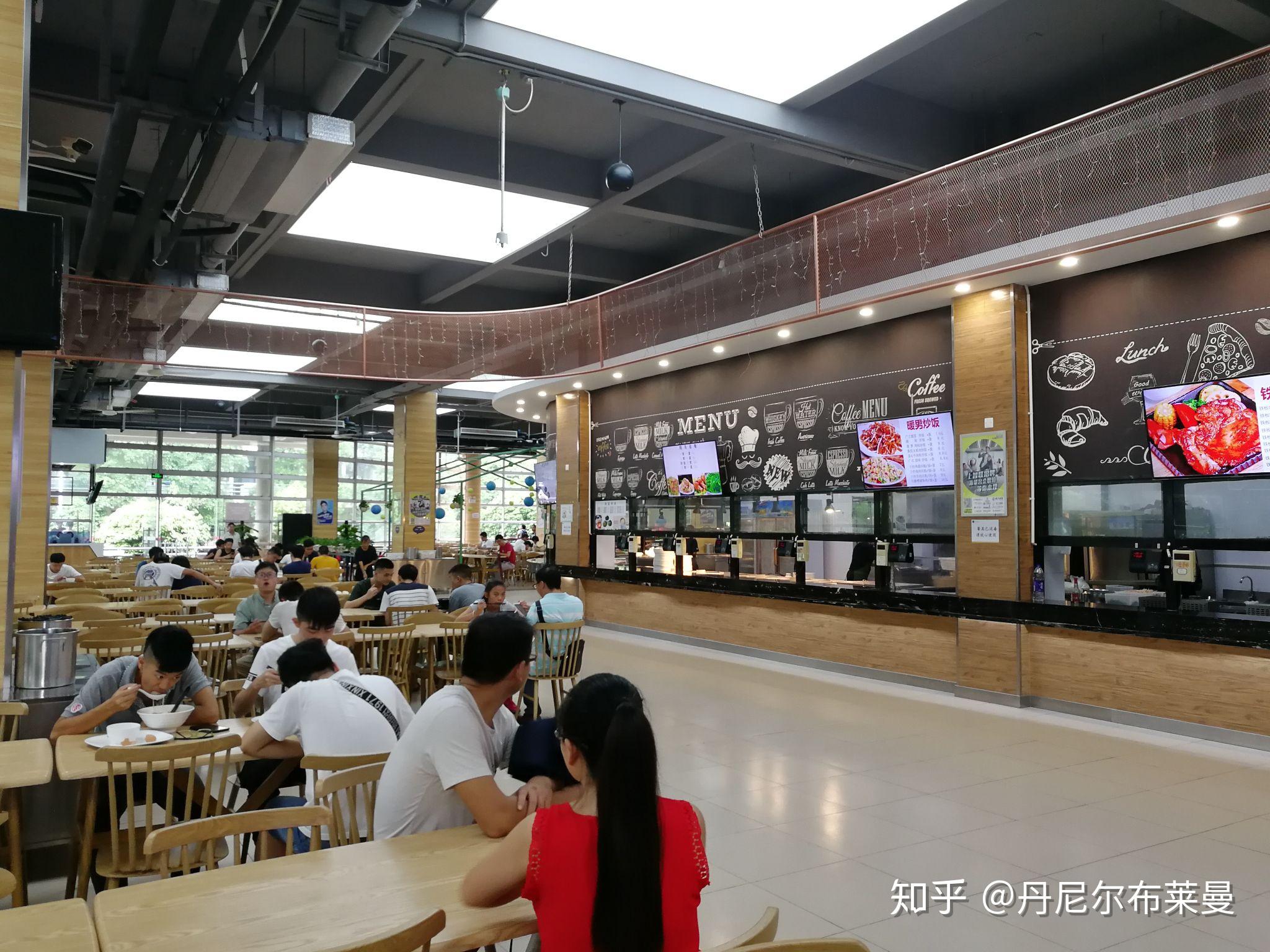 在广东工业大学里就餐是一种怎样的体验有什么推荐的食堂和美食