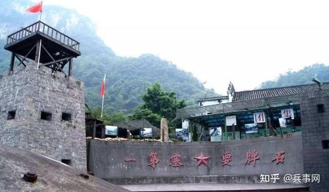 东方斯大林格勒保卫战石牌保卫战