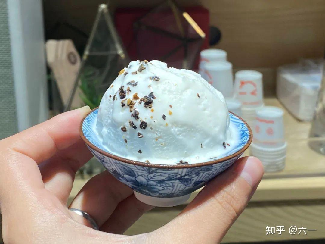钟薛高 少年系列低脂番石榴椰子雪糕 | Foodaily每日食品