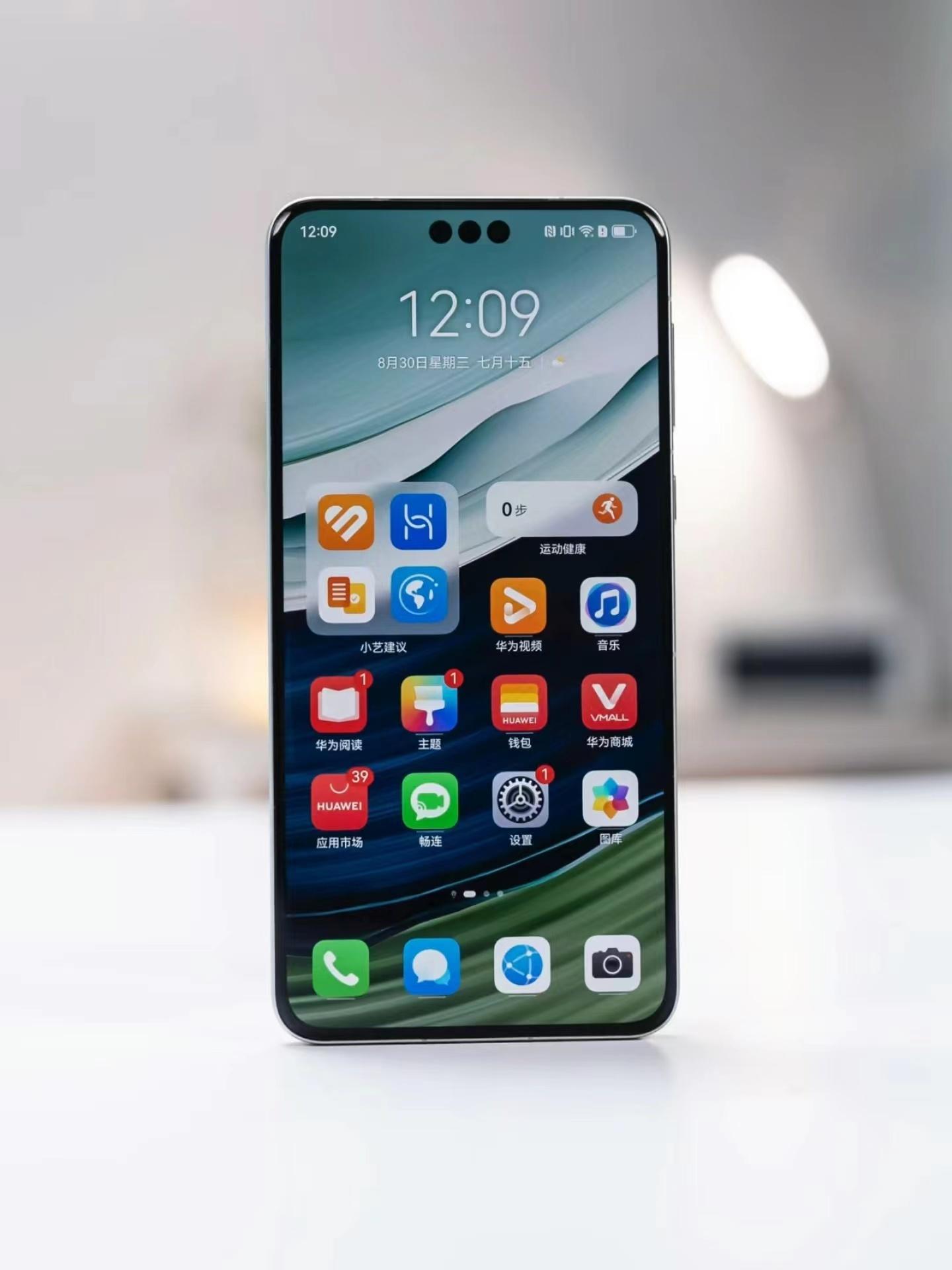 redmi note 12 turbo在去年的3月份发布,但凭借首发第二代骁龙7 ,以及