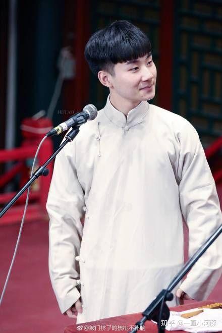 我发现陶阳宝宝经常穿白色大褂德云社其他人咋感觉没穿过呢