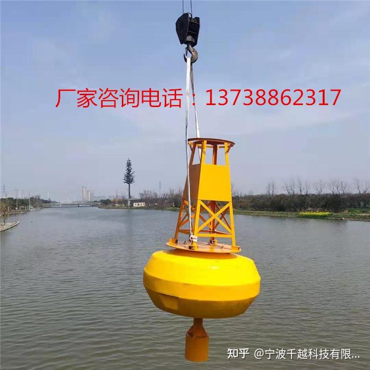 锚或沉石加锚链固定的浮动浮标 - 知乎