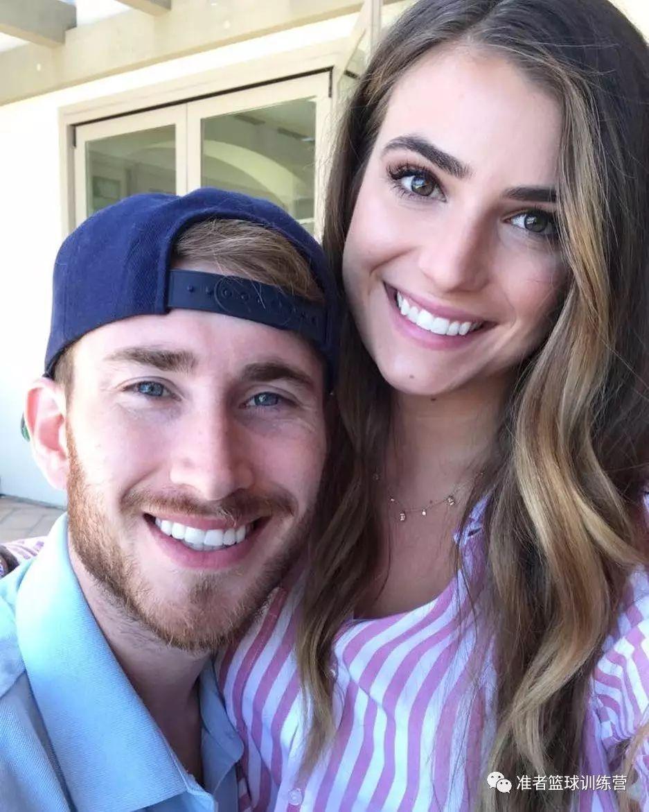 海沃德的老婆都美成这样了我要是他体力估计只够打替补