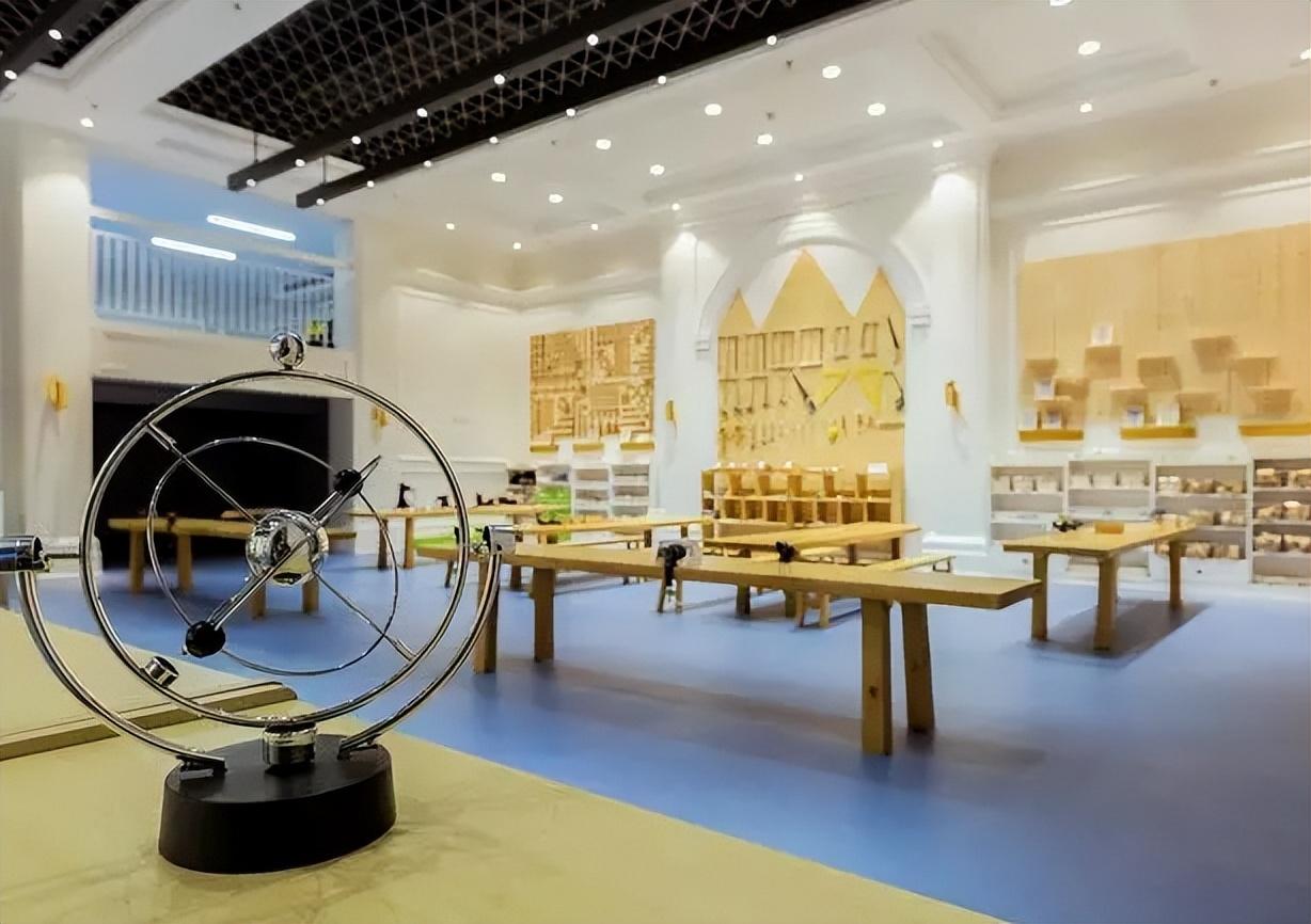 幼儿园变身记—佛山布鲁森国际幼儿园:突破教室形态的造梦