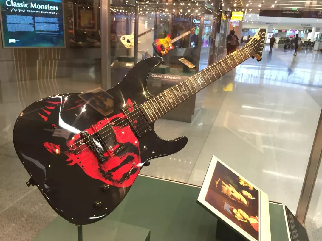 kirkhammett恐怖电影迷的恐怖电影主题吉他下