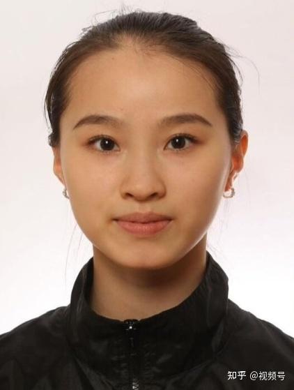 姚晨等明星转发!21岁芭蕾女演员张琳在德国失踪多日 - 知乎