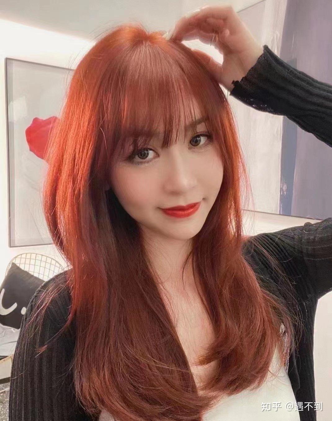 橘红金橘虽好但未免太过单一调和后的橘红完全不怕撞色建议所有酷妹妹